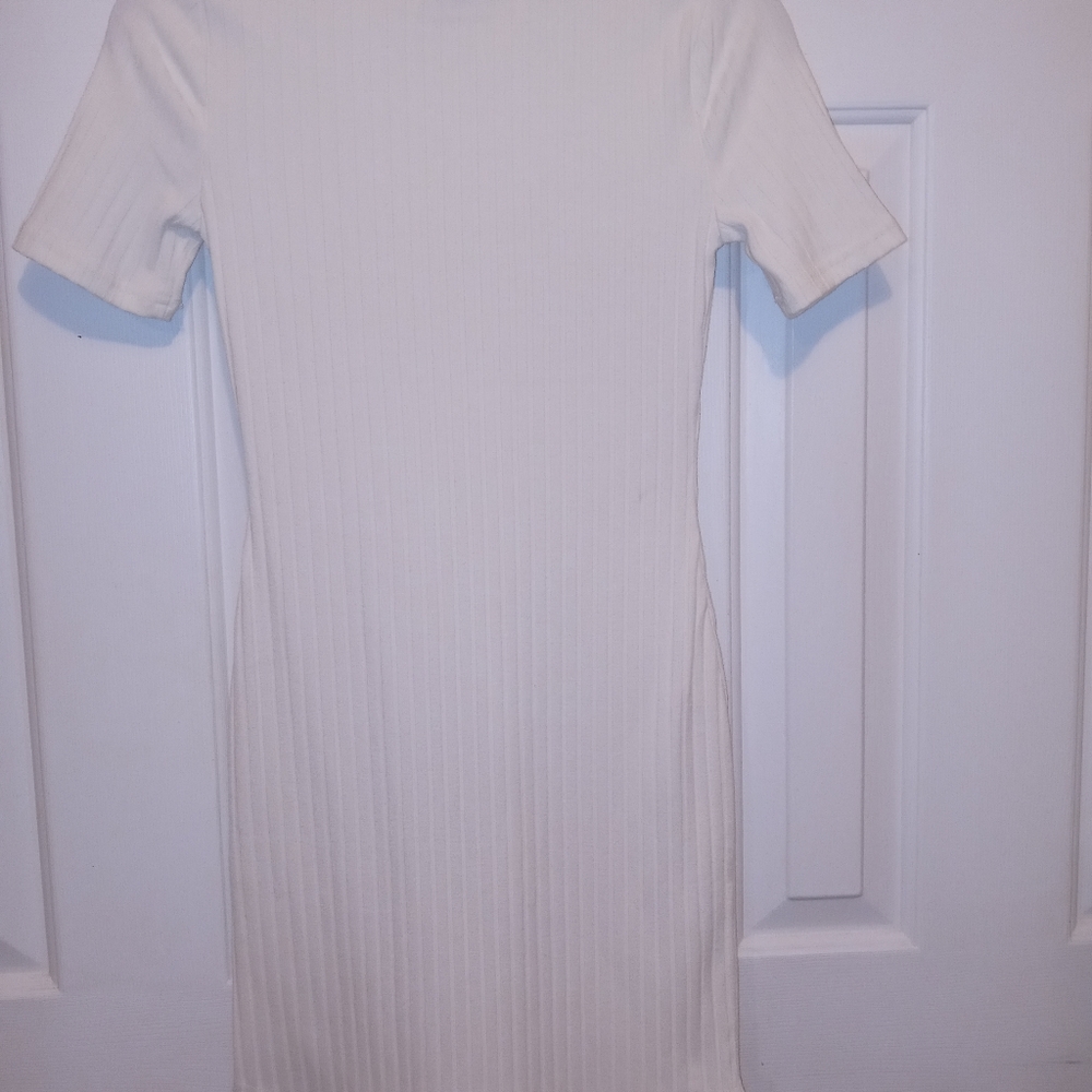 Forever 21 creme ribbed dress